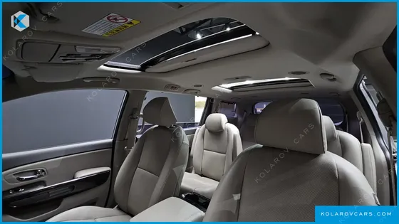 KIA CARNIVAL 9-SEATER PRESTIGE