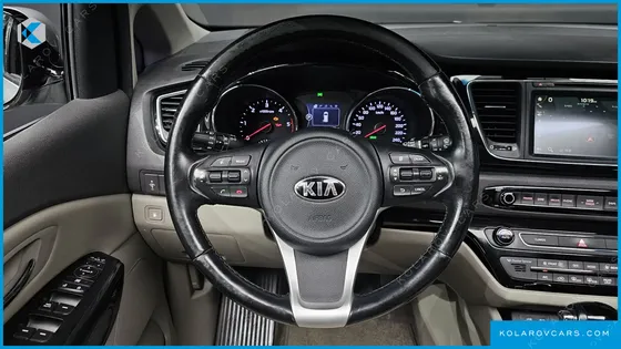 KIA CARNIVAL 9-SEATER PRESTIGE