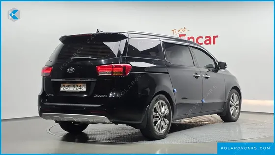 KIA CARNIVAL 7-SEATER LIMOUSINE