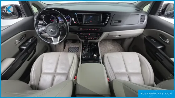KIA CARNIVAL 7-SEATER LIMOUSINE