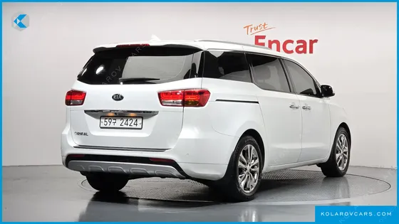 KIA CARNIVAL 9-SEATER PRESTIGE