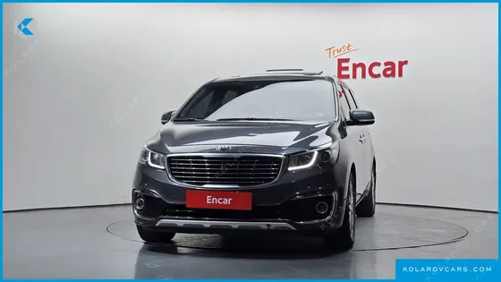 KIA CARNIVAL 7-SEATER LIMOUSINE