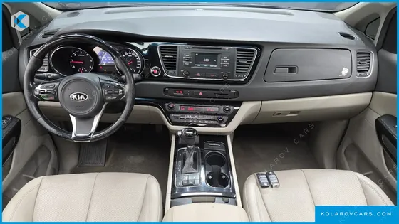 KIA CARNIVAL 7-SEATER LIMOUSINE