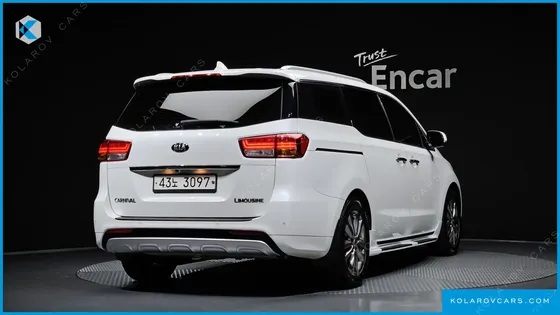KIA CARNIVAL 7-SEATER LIMOUSINE