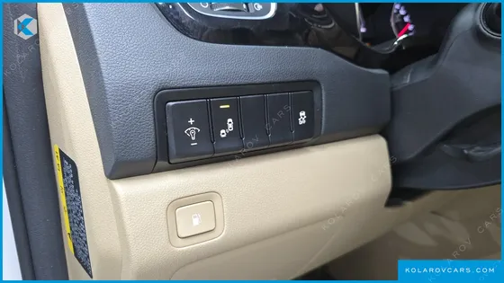 KIA CARNIVAL 7-SEATER LIMOUSINE