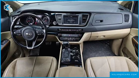 KIA CARNIVAL GASOLINE 9-SEATER HI-LIMOUSINE