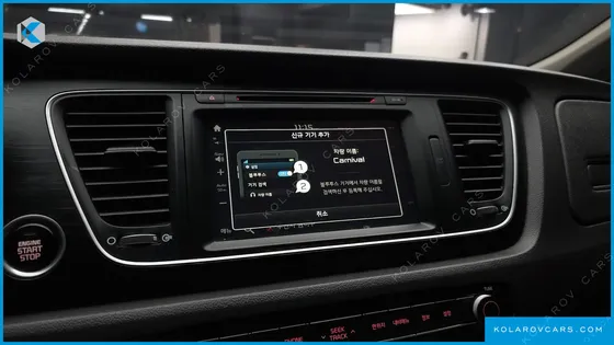 KIA CARNIVAL 11-SEATER LUXURY