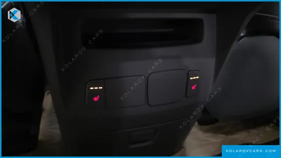 KIA CARNIVAL 11-SEATER LUXURY