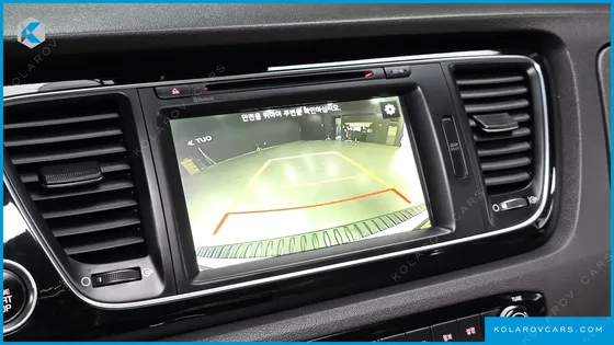 KIA CARNIVAL 9-SEATER NOBLESSE