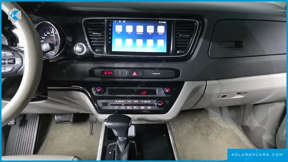 KIA CARNIVAL 9-SEATER PRESTIGE