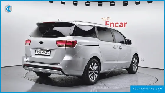 KIA CARNIVAL 9-SEATER LUXURY