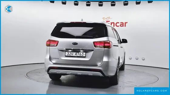 KIA CARNIVAL 9-SEATER LUXURY