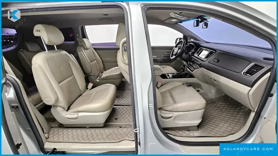 KIA CARNIVAL 9-SEATER LUXURY