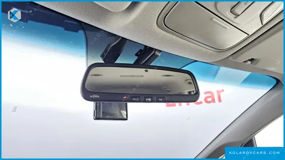 KIA CARNIVAL 9-SEATER LUXURY