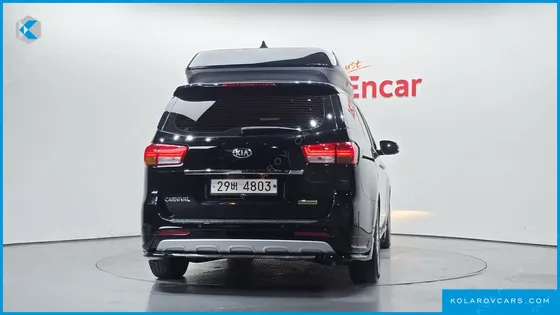 KIA CARNIVAL GASOLINE 7-SEATER HI-LIMOUSINE