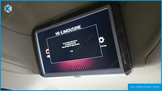 KIA CARNIVAL GASOLINE 7-SEATER HI-LIMOUSINE