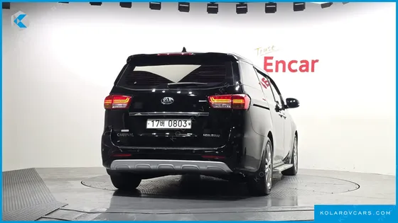 KIA CARNIVAL 9-SEATER NOBLESSE