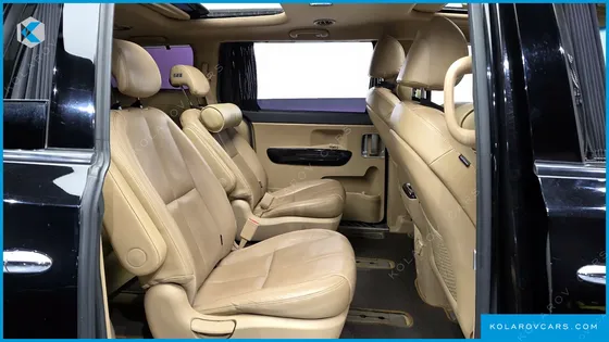 KIA CARNIVAL 9-SEATER NOBLESSE