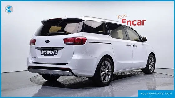KIA CARNIVAL 9-SEATER PRESTIGE