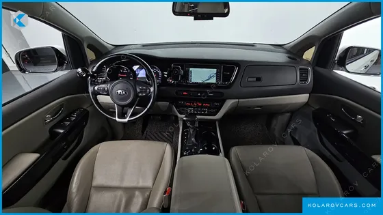 KIA CARNIVAL 9-SEATER PRESTIGE