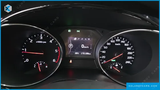 KIA CARNIVAL 9-SEATER PRESTIGE