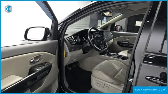 KIA CARNIVAL 9-SEATER PRESTIGE