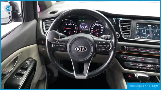KIA CARNIVAL 9-SEATER PRESTIGE
