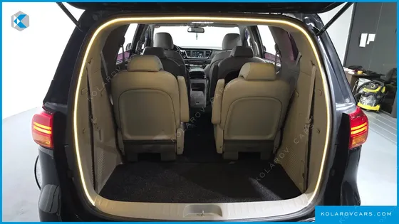 KIA CARNIVAL 9-SEATER PRESTIGE