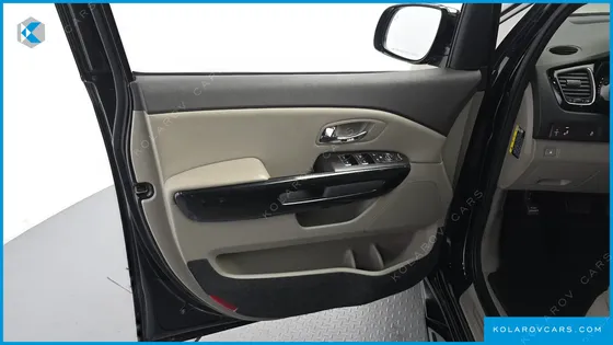 KIA CARNIVAL 9-SEATER PRESTIGE