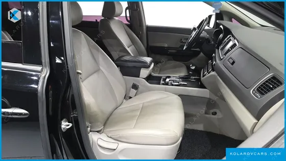 KIA CARNIVAL 9-SEATER PRESTIGE