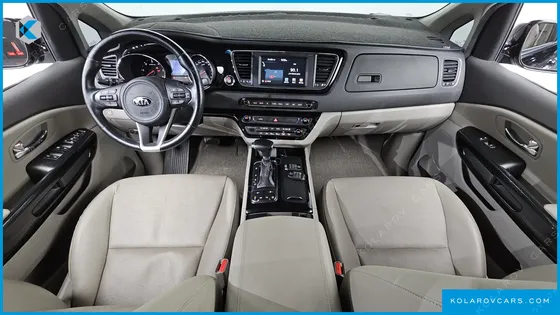 KIA CARNIVAL 9-SEATER PRESTIGE