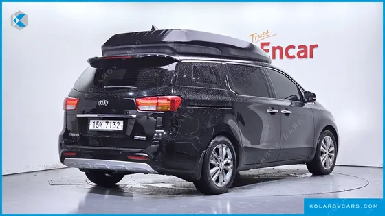 KIA CARNIVAL 9-SEATER HI-LIMOUSINE