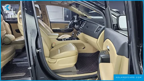 KIA CARNIVAL 9-SEATER HI-LIMOUSINE