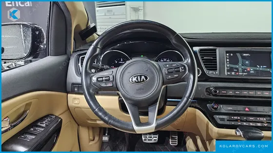 KIA CARNIVAL 9-SEATER HI-LIMOUSINE