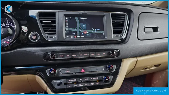 KIA CARNIVAL 9-SEATER HI-LIMOUSINE