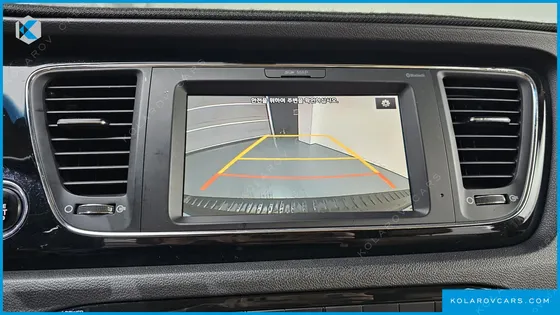 KIA CARNIVAL 9-SEATER HI-LIMOUSINE