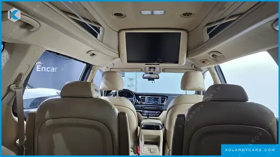 KIA CARNIVAL 9-SEATER HI-LIMOUSINE