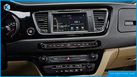 KIA CARNIVAL GASOLINE 7-SEATER LIMOUSINE