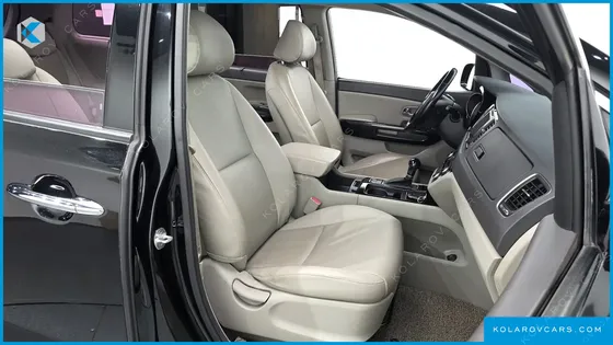 KIA CARNIVAL 9-SEATER PRESTIGE