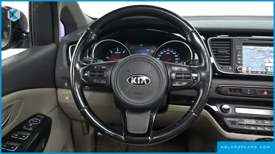 KIA CARNIVAL 9-SEATER PRESTIGE