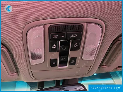 KIA CARNIVAL 7-SEATER LIMOUSINE