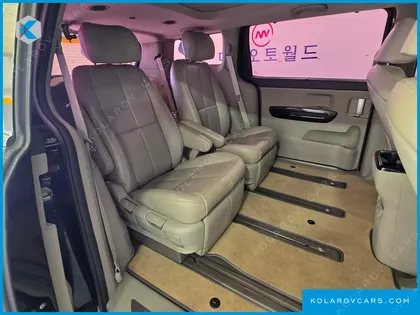 KIA CARNIVAL 7-SEATER LIMOUSINE