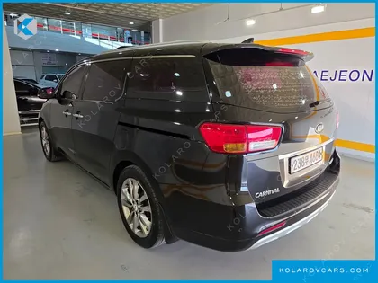 KIA CARNIVAL 7-SEATER LIMOUSINE