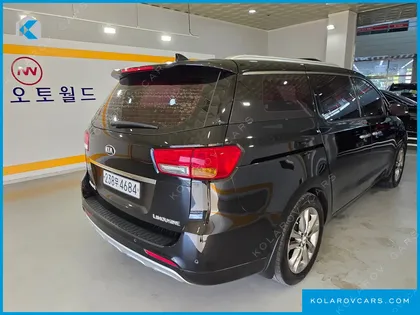 KIA CARNIVAL 7-SEATER LIMOUSINE