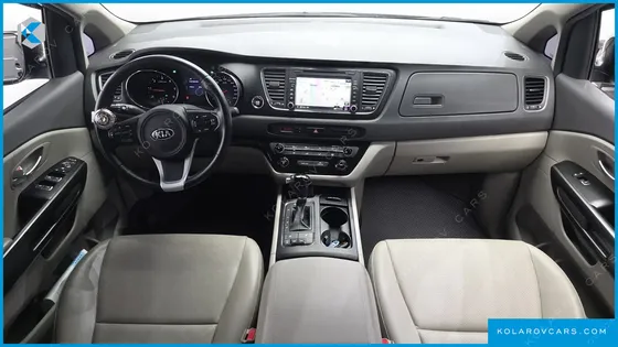 KIA CARNIVAL 9-SEATER LUXURY