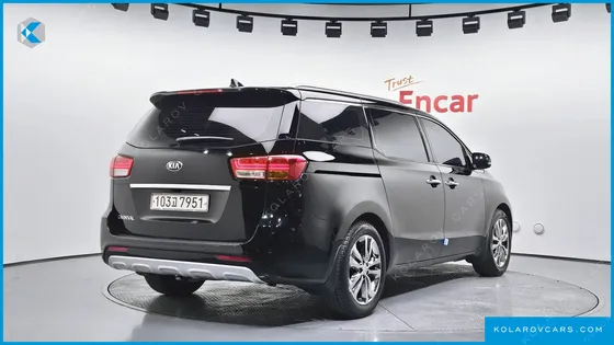 KIA CARNIVAL 9-SEATER PRESTIGE