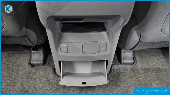 KIA CARNIVAL 9-SEATER PRESTIGE