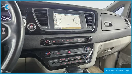 KIA CARNIVAL 9-SEATER PRESTIGE