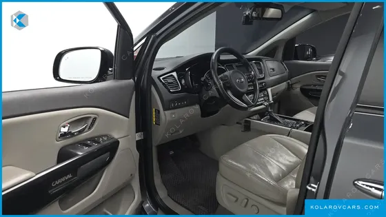 KIA CARNIVAL 9-SEATER NOBLESSE