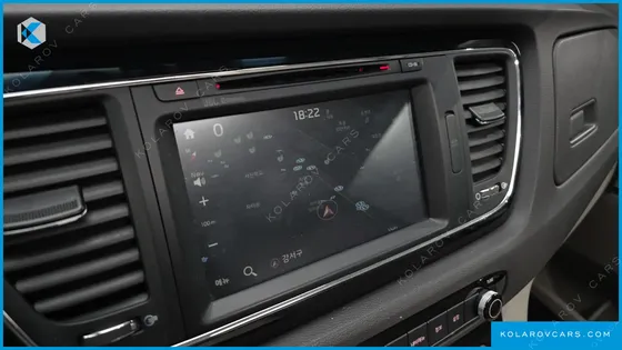 KIA CARNIVAL 9-SEATER NOBLESSE